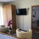 게스트하우스 Haus Milaneva
