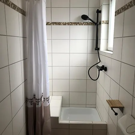 Konukevi Haus Milaneva Klotten