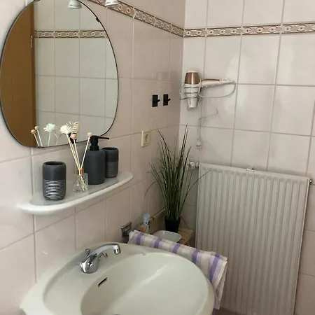 Konukevi Haus Milaneva 3*