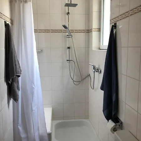Haus Milaneva Konukevi Klotten