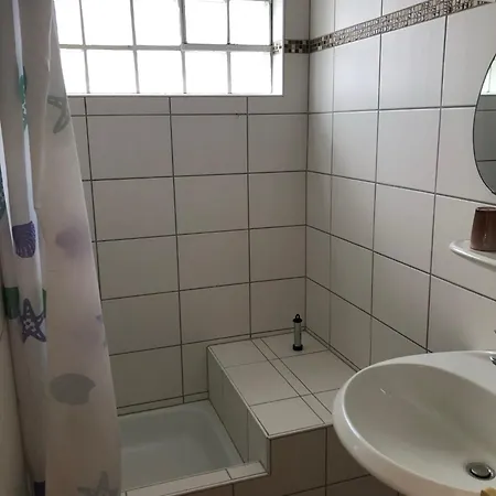 Haus Milaneva 게스트하우스 3*