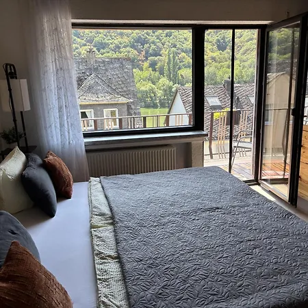 Haus Milaneva