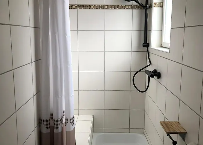 Konukevi Haus Milaneva Klotten