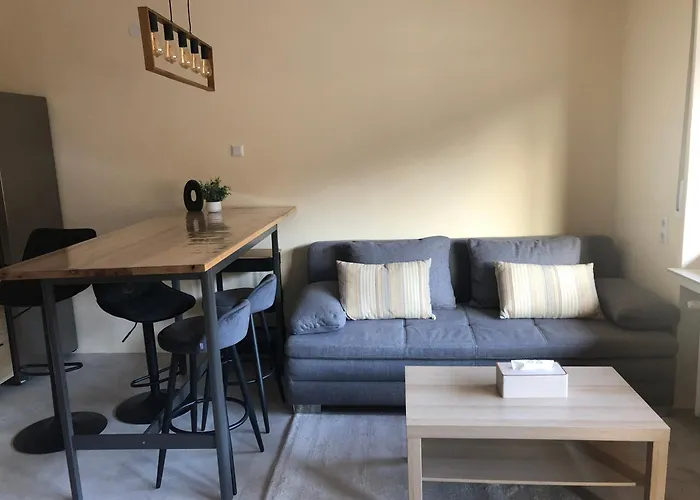 Haus Milaneva Konukevi Klotten