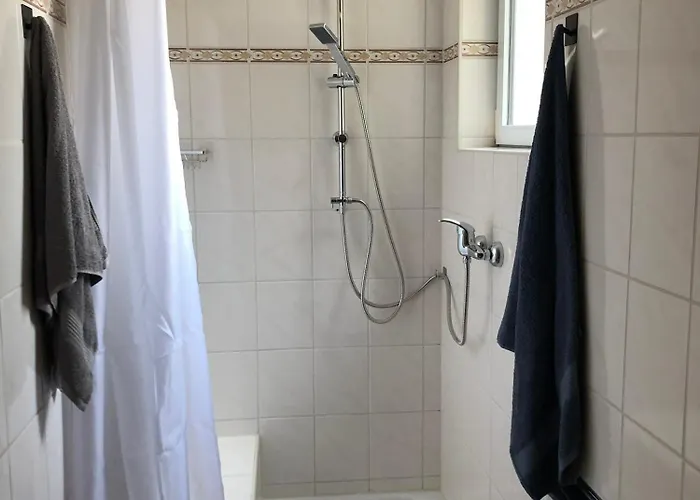 Haus Milaneva Konukevi Klotten